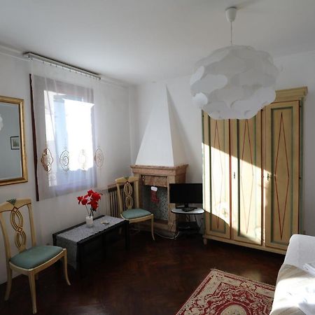 Lovely Apartment In Венеция Экстерьер фото