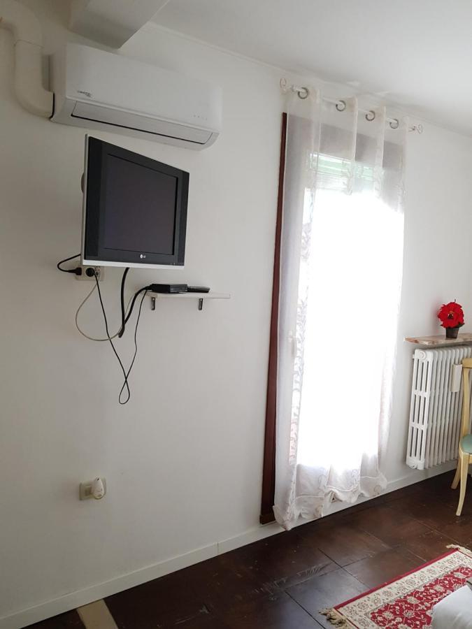 Lovely Apartment In Венеция Экстерьер фото
