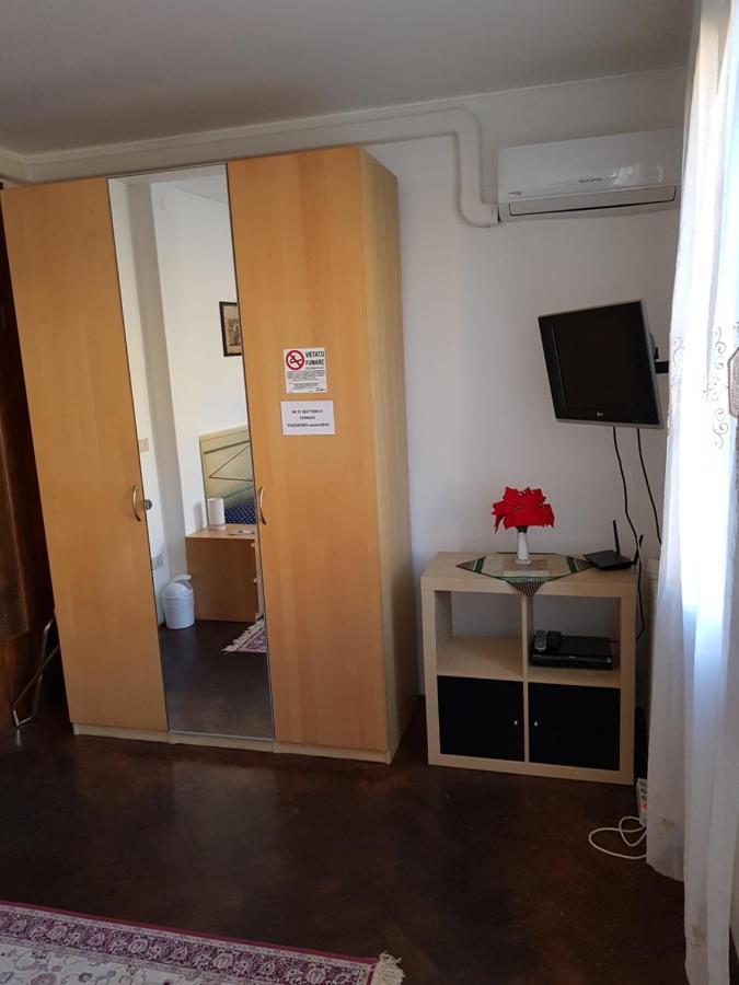 Lovely Apartment In Венеция Экстерьер фото