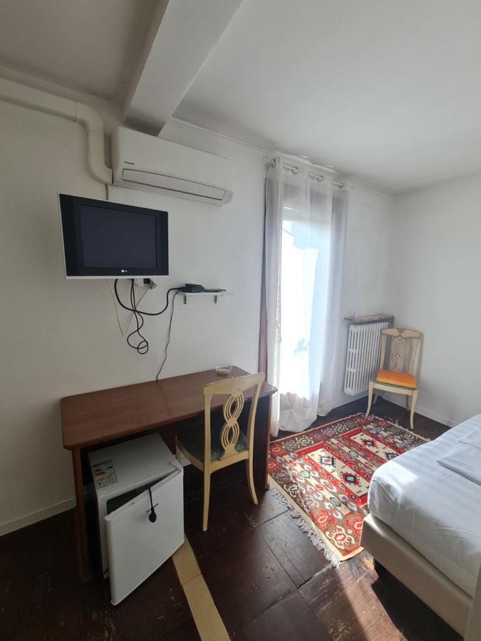Lovely Apartment In Венеция Экстерьер фото